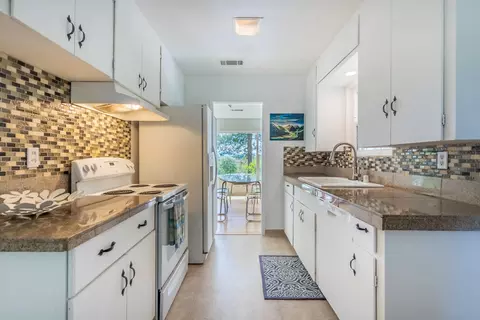 2437 California St, Redding, CA 96001 photo 12