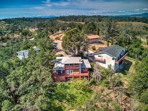 8809 Valley View Rd, Redding, CA 96001 photo 20