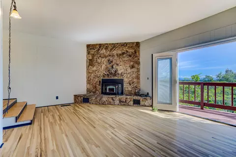 8809 Valley View Rd, Redding, CA 96001 photo 6