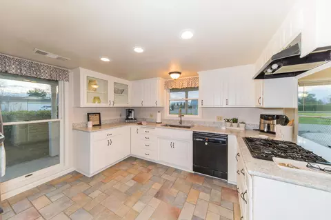 13780 Lisa Way, Red Bluff, CA 96080 photo 10