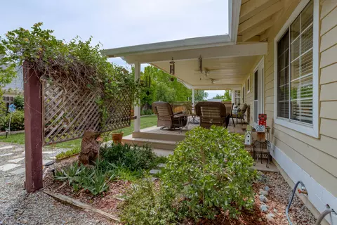 2125 Cumberland Dr, Redding, CA 96001 photo 25