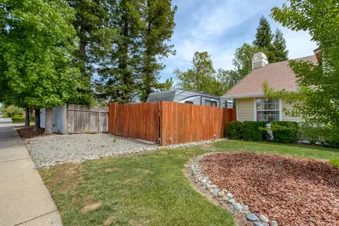 2125 Cumberland Dr, Redding, CA 96001 photo 43