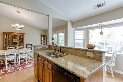 2125 Cumberland Dr, Redding, CA 96001 photo 14