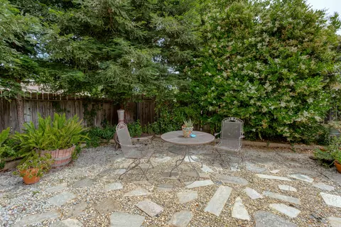 2125 Cumberland Dr, Redding, CA 96001 photo 34