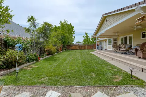 2125 Cumberland Dr, Redding, CA 96001 photo 27