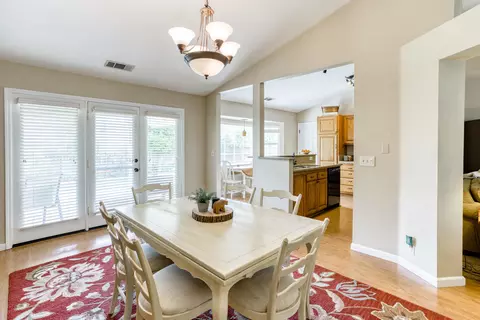 2125 Cumberland Dr, Redding, CA 96001 photo 11