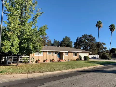 6843 Riata Dr, Redding, CA 96002 photo 5