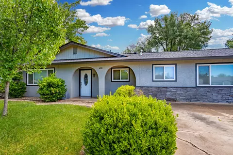 4181 Diane St, Redding, CA 96002 photo 2