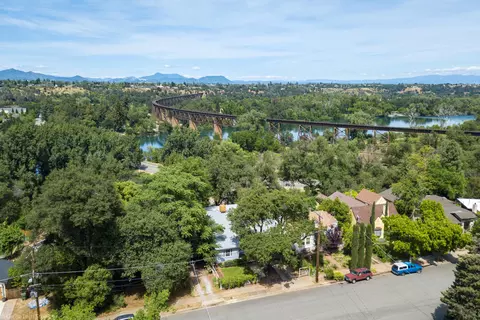 845 Lakeview Dr, Redding, CA 96001 photo 23