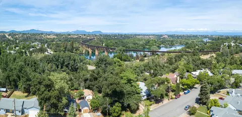 845 Lakeview Dr, Redding, CA 96001 photo 28