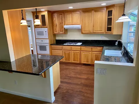 4055 Meander Dr, Redding, CA 96001 photo 2