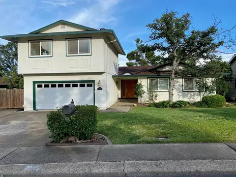 4055 Meander Dr, Redding, CA 96001 photo 1