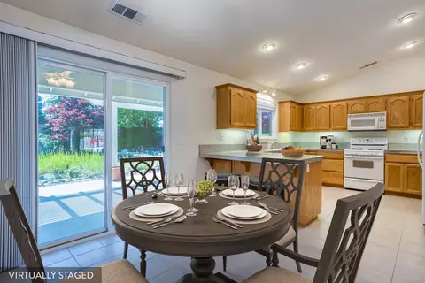 3924 Bristol Dr, Redding, CA 96002 photo 7