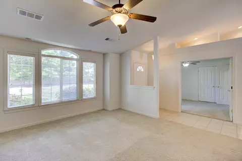 2867 Newbury Ln, Redding, CA 96002 photo 11