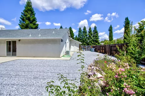 2867 Newbury Ln, Redding, CA 96002 photo 31