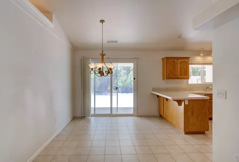 2867 Newbury Ln, Redding, CA 96002 photo 10