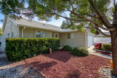 16895 Santa Barbara Dr, Redding, CA 96003 photo 2