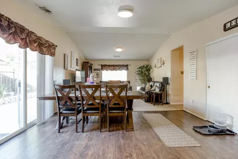 16895 Santa Barbara Dr, Redding, CA 96003 photo 5