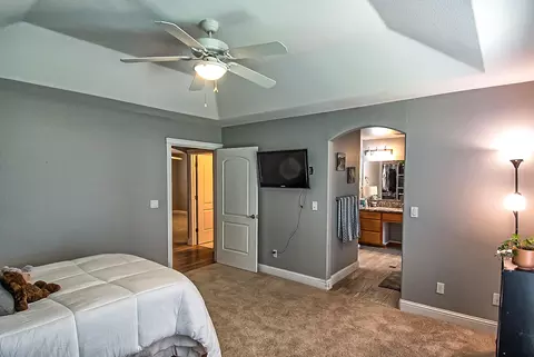 563 Fair Hill Dr, Redding, CA 96003 photo 16