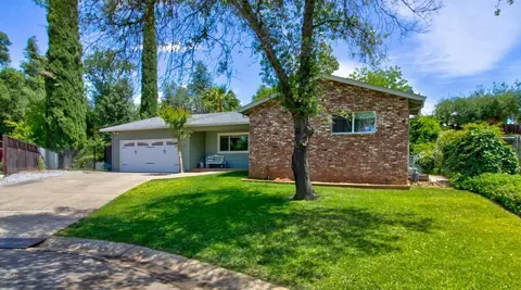 3673 Victoire Way, Redding, CA 96002 photo 3