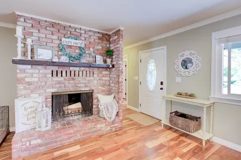 3673 Victoire Way, Redding, CA 96002 photo 9