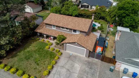 2542 Lake Redding Dr, Redding, CA 96003 photo 77