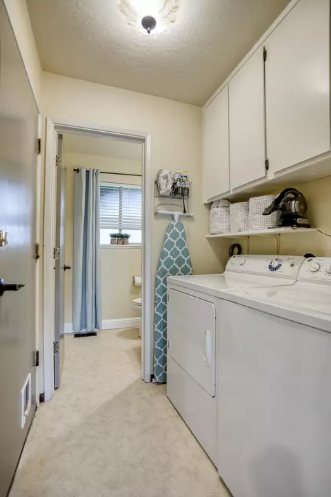 2542 Lake Redding Dr, Redding, CA 96003 photo 38