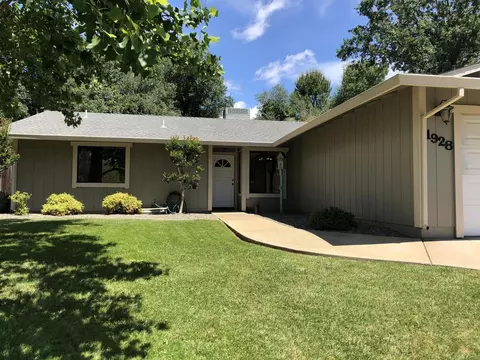 1928 Tiburon Dr, Redding, CA 96003 photo 1