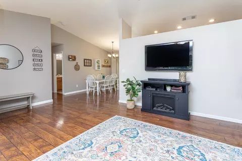 1584 Lavender Way, Redding, CA 96003 photo 7