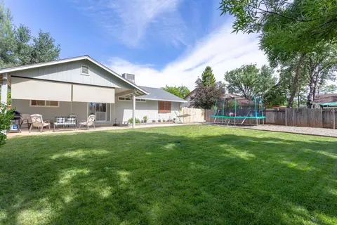 1584 Lavender Way, Redding, CA 96003 photo 20