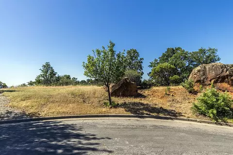 3419 Greenstone Pl, Redding, CA 96001 photo 4