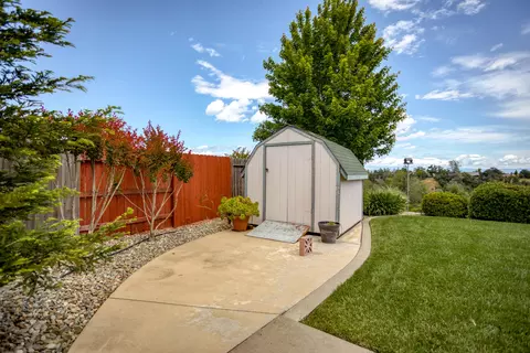 2953 Starburst Dr, Redding, CA 96001 photo 21