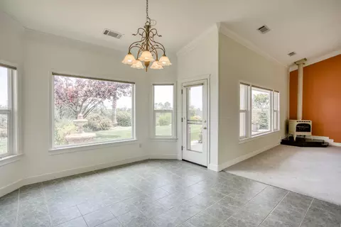 2953 Starburst Dr, Redding, CA 96001 photo 5