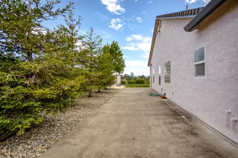 2953 Starburst Dr, Redding, CA 96001 photo 8