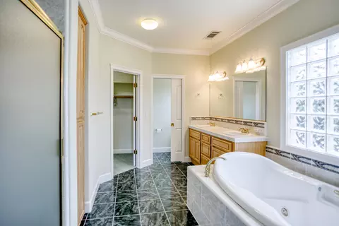 2953 Starburst Dr, Redding, CA 96001 photo 3