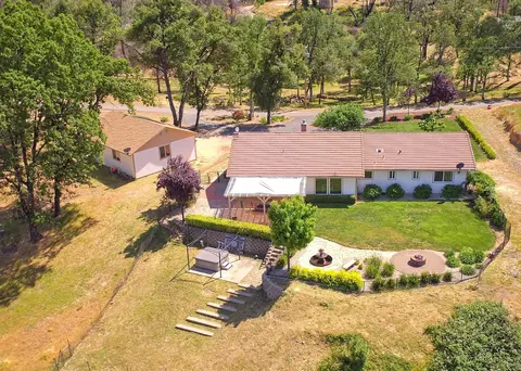 15810 Briarwood, Redding, CA 96001 photo 1