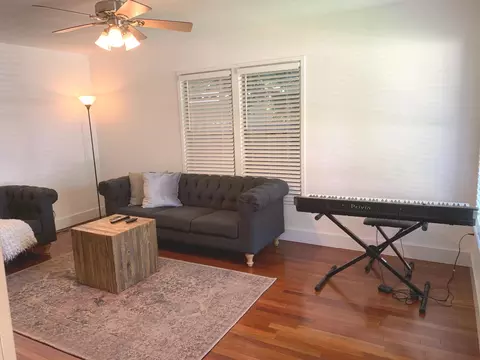 835 Locust St, Redding, CA 96001 photo 5