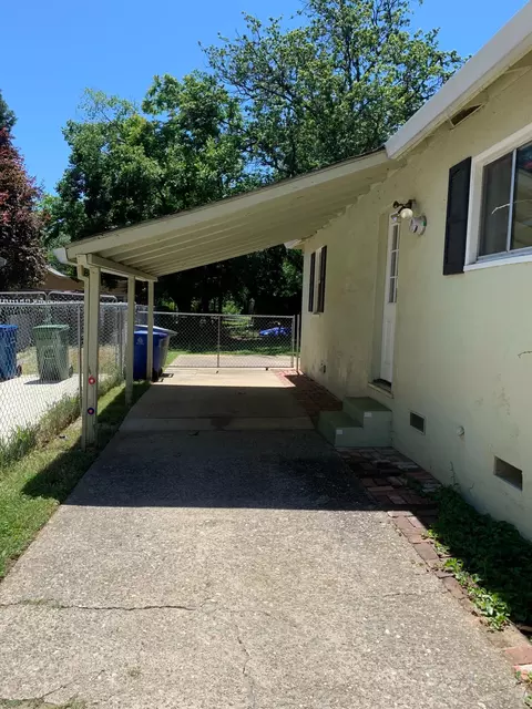 835 Locust St, Redding, CA 96001 photo 17