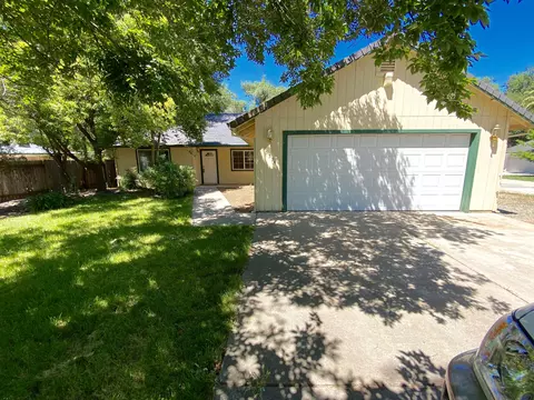 5378 Cedars Rd, Redding, CA 96001 photo 2