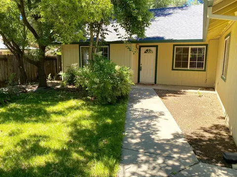 5378 Cedars Rd, Redding, CA 96001 photo 1