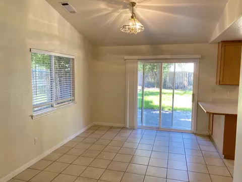 5378 Cedars Rd, Redding, CA 96001 photo 8