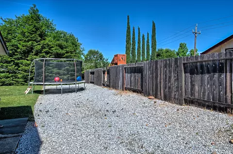 1520 Purple Way, Redding, CA 96003 photo 32