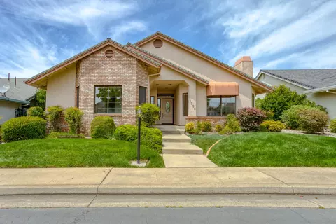 1938 Vineyard Trl, Redding, CA 96003 photo 1