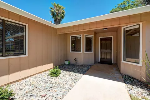 3589 Silverwood St, Redding, CA 96002 photo 3