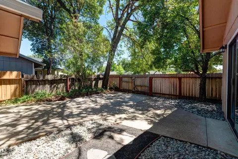3589 Silverwood St, Redding, CA 96002 photo 26