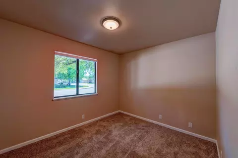 3589 Silverwood St, Redding, CA 96002 photo 18