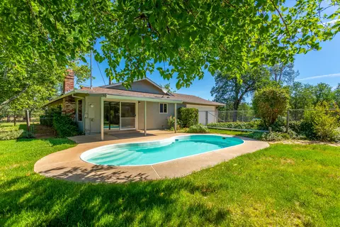 11830 Neal Ln, Redding, CA 96003 photo 16