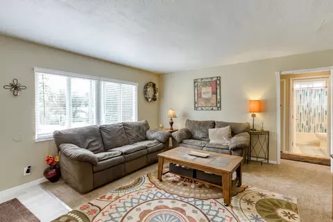 1111 Layton Rd, Redding, CA 96002 photo 5