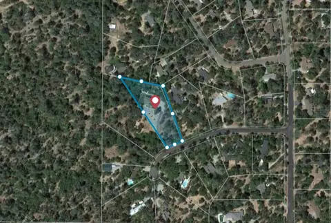 15926 Cindee Ln, Redding, CA 96001 photo 1