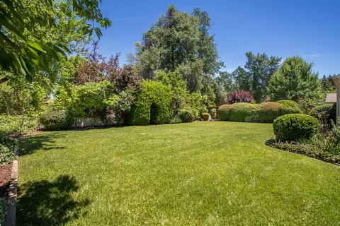 1724 Chicory Ct, Redding, CA 96002 photo 23